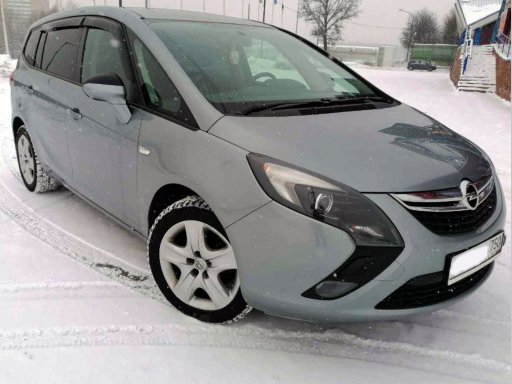 Фото Opel Zafira 2012 года